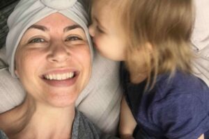 Shayna-Vincent-and-daughter-during-chemo
